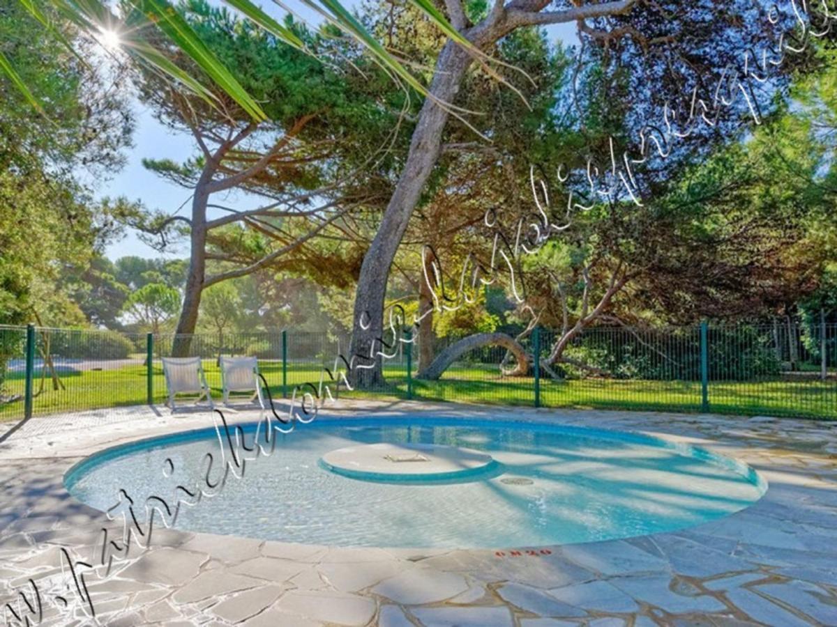 Magnifique Parc De La Presqu'Ile Avec Piscine Et Plage Face A Porquerolles ! Hyères Kültér fotó