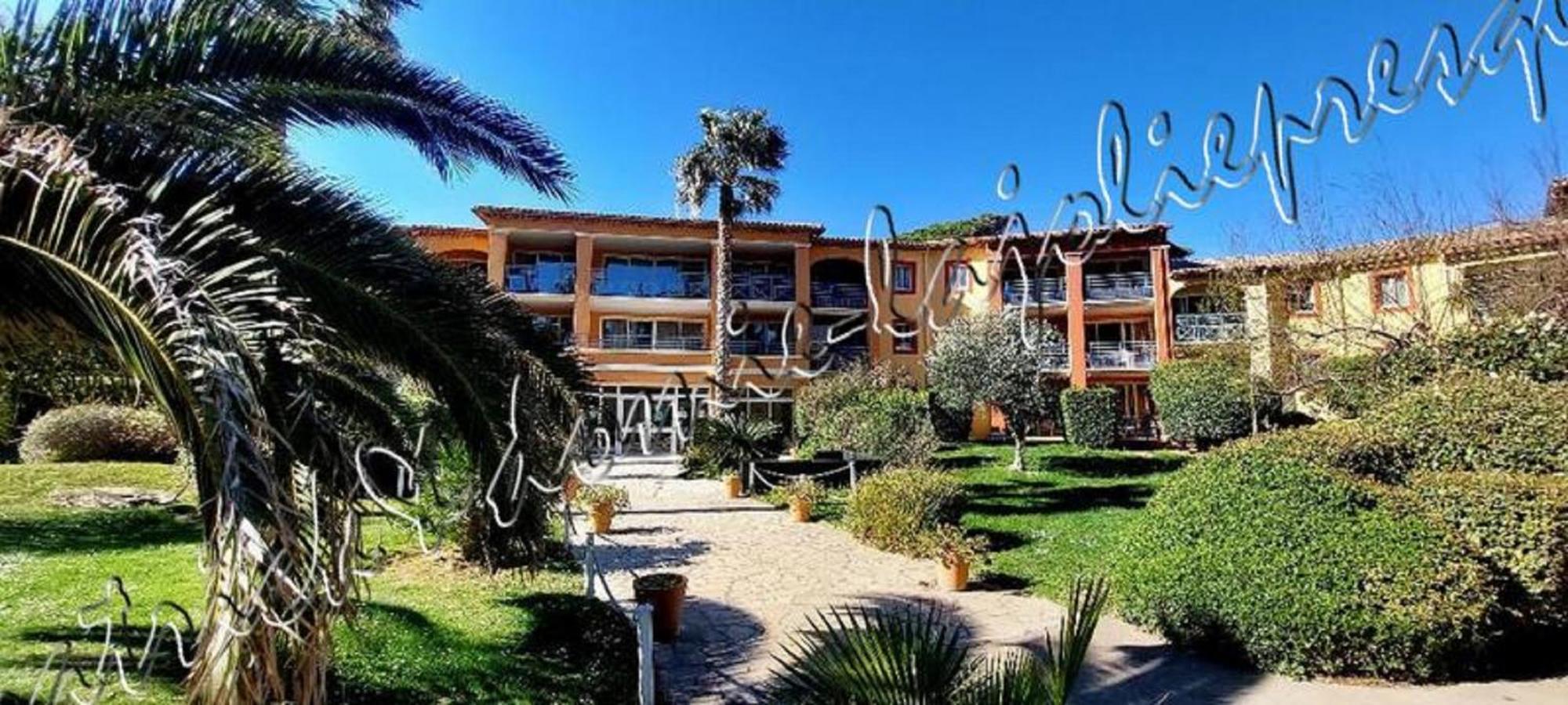 Magnifique Parc De La Presqu'Ile Avec Piscine Et Plage Face A Porquerolles ! Hyères Kültér fotó